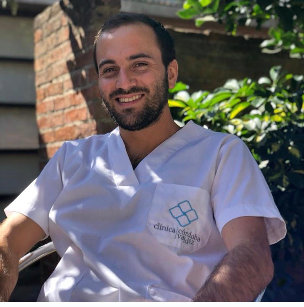 Dr. Tabaré Córdoba